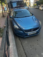 Volvo V40 2015-thumb-2