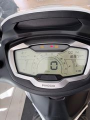 Piaggio Beverly 400 2025 E5+-thumb-4