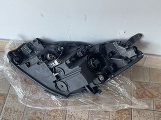 ΦΑΝΑΡΙ ΕΜΠΡΟΣ ΔΕΞΙ TOYOTA YARIS 17-20-thumb-1