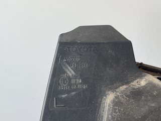 ΦΑΝΑΡΙ ΠΙΣΩ ΔΕΞΙ TOYOTA YARIS 17-20-thumb-2