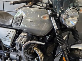 Moto Guzzi V 7 2019 MILANO-thumb-14