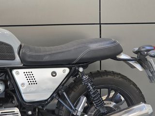 Moto Guzzi V 7 2019 MILANO-thumb-17