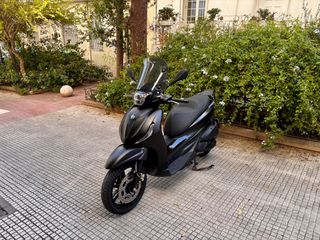 Piaggio Beverly 300 2024 DEEP BLACK-thumb-5