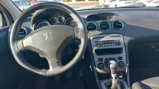 Peugeot 308 2011 1.4 16V 95PS-thumb-12