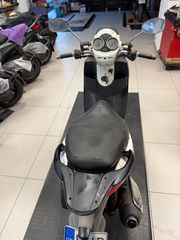 Piaggio Carnaby 300 Cruiser 2009-thumb-3