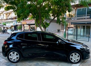 Renault Megane 2018 Diesel - Automatic 137.000 km / ΙΔΙΩΤΗΣ - AUTOVISOR-thumb-13