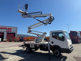 Καλαθοφόρα Nissan 2011 CABTAR-thumb-2