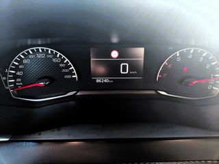Peugeot 208 2022 208 BlueHdi Active Plus 1.5 100hp-thumb-29