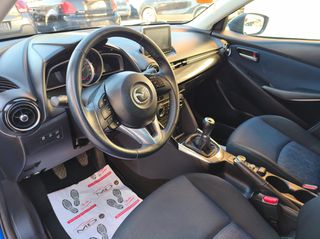 Mazda 2 2015 MAZDA 2-thumb-11