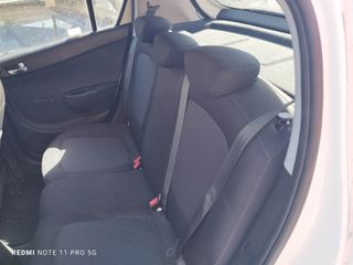 HYUNDAI I20 2014-thumb-6