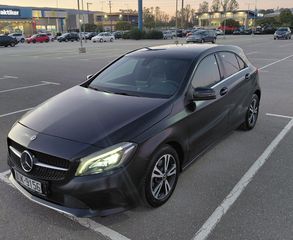 Mercedes-Benz A 180 2018 AUTOMATIC-thumb-17