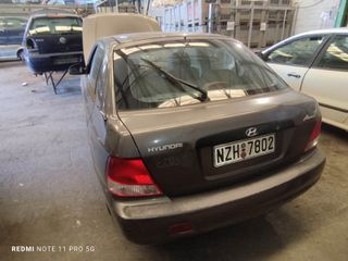 HYUNDAI ACCENT 2002-thumb-1