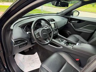 Jaguar F-Pace 2018 20d R-Sport 180 Panorama-thumb-9