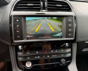 Jaguar F-Pace 2018 20d R-Sport 180 Panorama-thumb-12