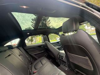 Jaguar F-Pace 2018 20d R-Sport 180 Panorama-thumb-17