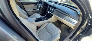 Jaguar XF 2015-thumb-10