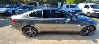 Jaguar XF 2015-thumb-3