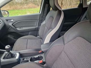 Renault Captur 2021 1.0 TCe 90 Expression Bi-Tone-thumb-4