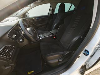 Renault Megane 2017 GT 4CONTROL-thumb-14