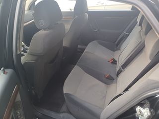Opel Vectra 2005-thumb-5