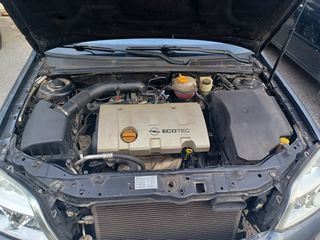 Opel Vectra 2005-thumb-9