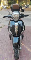 Piaggio Beverly 300 2011-thumb-2