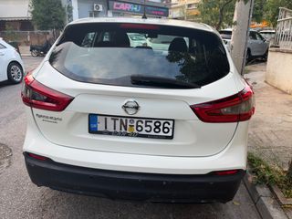 Nissan Qashqai 2017 J11-thumb-4
