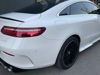 Mercedes-Benz E 200 2017 Coupé AMG / 9G-TRONIC '17-thumb-3