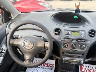Toyota Yaris 2004-thumb-13