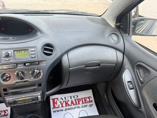 Toyota Yaris 2004-thumb-14