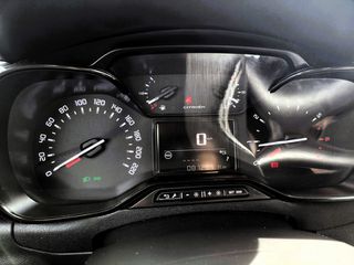 Citroen C3 2022 C3 BlueHdi Corprorate Plus 1.5 100hp-thumb-31