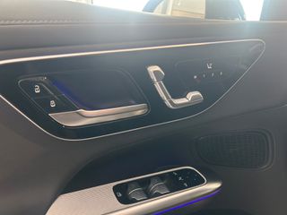 Mercedes-Benz GLC 300 2024 GLC 300 E AMG PANORAMA-thumb-16