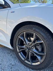 Ford Focus 2020 ST-LINE-thumb-4