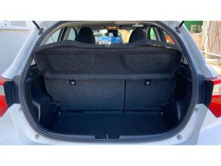 Toyota Yaris 2017 live-thumb-13