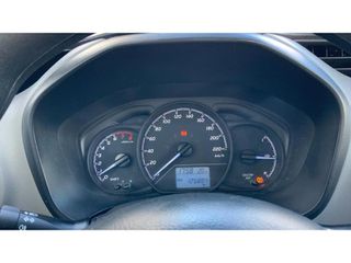 Toyota Yaris 2017 live-thumb-10