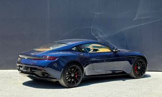 Aston Martin DB11 2019 AMR-thumb-10