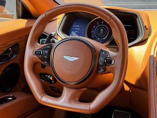 Aston Martin DB11 2019 AMR-thumb-20