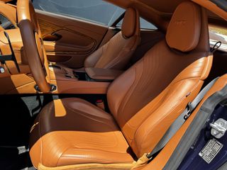 Aston Martin DB11 2019 AMR-thumb-15