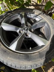 FORD MUSTANG 235 50 18