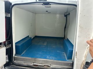 Nissan Primastar 2008-thumb-6