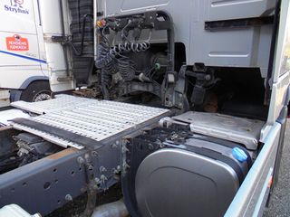 Volvo 2010 FH13 460 EEV-thumb-5