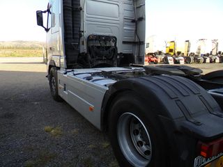 Volvo 2010 FH13 460 EEV-thumb-8