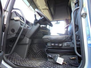 Volvo 2010 FH13 460 EEV-thumb-9