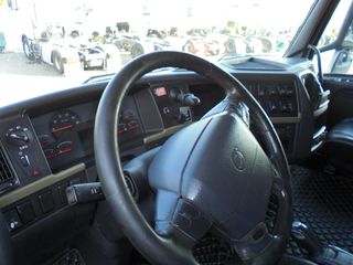 Volvo 2010 FH13 460 EEV-thumb-13