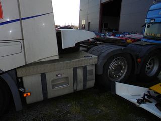 Volvo 2014 FH4 500-thumb-6