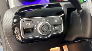 Mercedes-Benz A 250 2022 e PLUG-IN AMG-LINE PANORAMA LED-MULTIBEAM AMBIENT-thumb-42