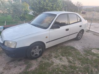 Hyundai Accent 2001