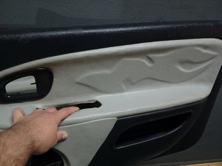 saxo-thumb-3