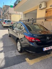 Opel Astra 2015-thumb-12
