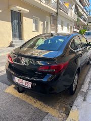 Opel Astra 2015-thumb-15
